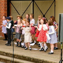 Western Primary School Chior
