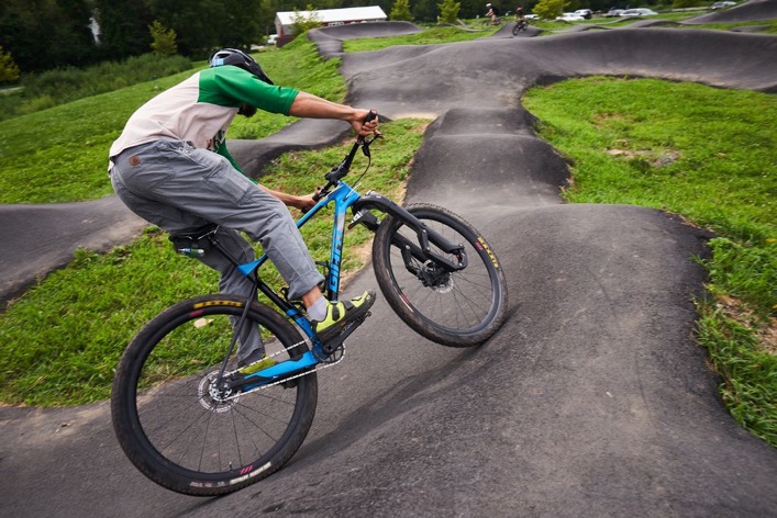 pump-track-riding-0496-1597418163